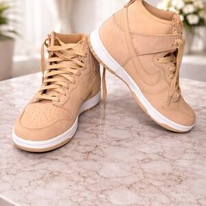 Nike Dunk High – Tan / Wheat Neutral Sneakers